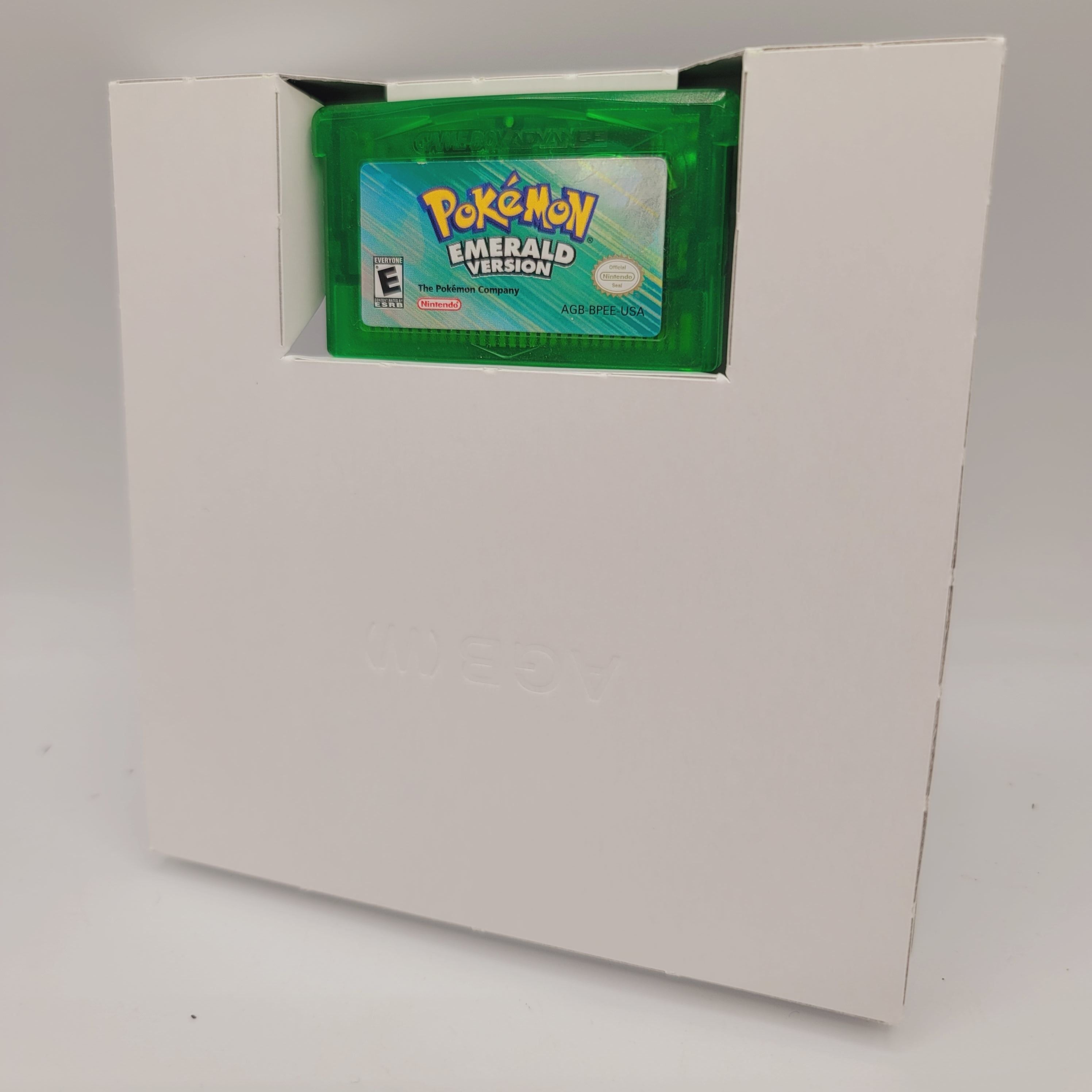 GBA - Pokemon Emerald (Complete in Box / B+ / With Faded Manual)