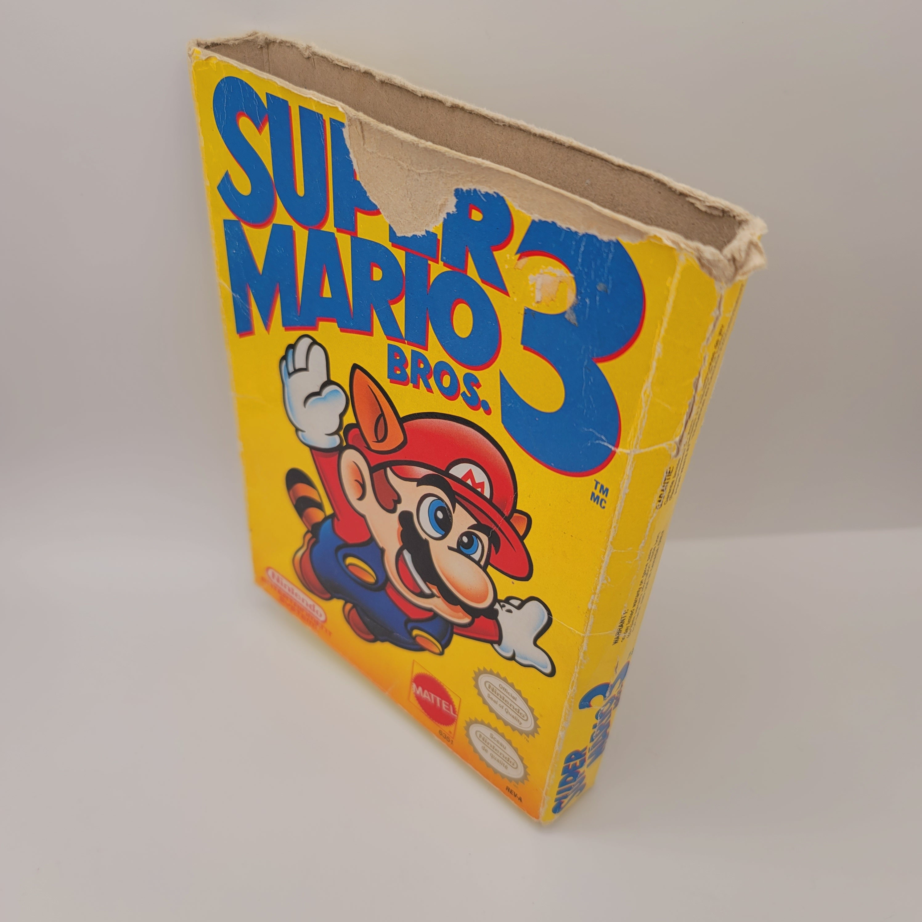 NES - Super Mario Bros 3 (Complete In Box / D / With Manual)