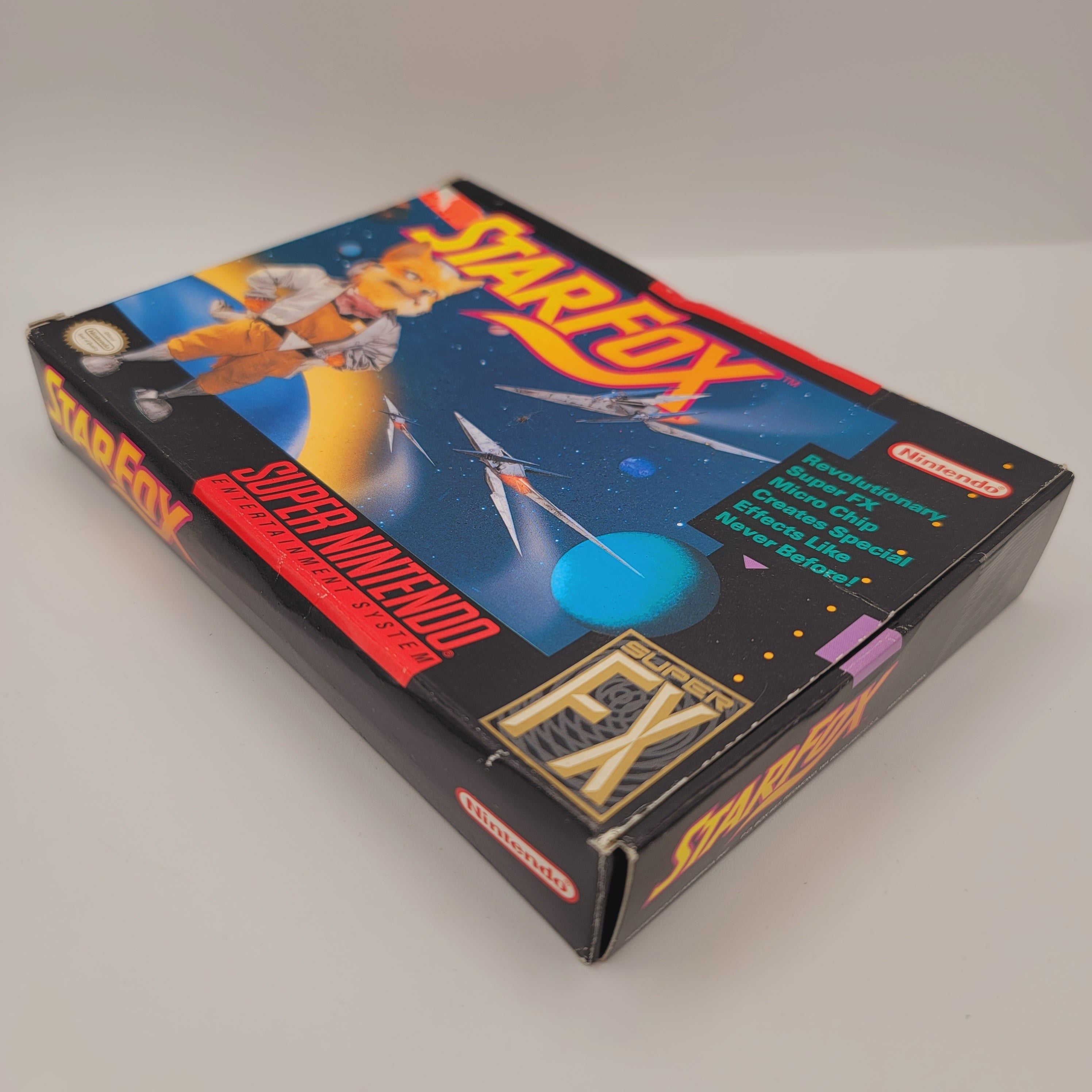 SNES - Star Fox (Complete in Box / C+ / With Manual)